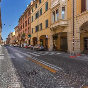 W/terrace 10 Min Walk From Piazza S.stefano Bologna